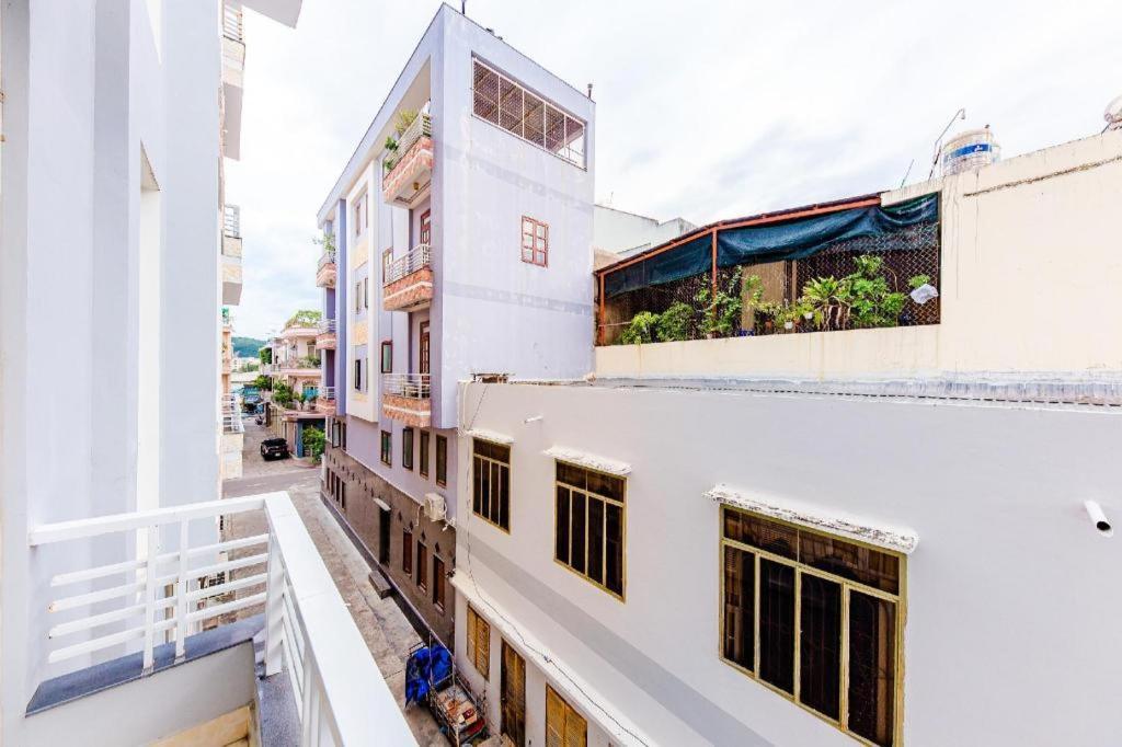 Oyo 587 Trang Long Hotel На Транг Екстериор снимка